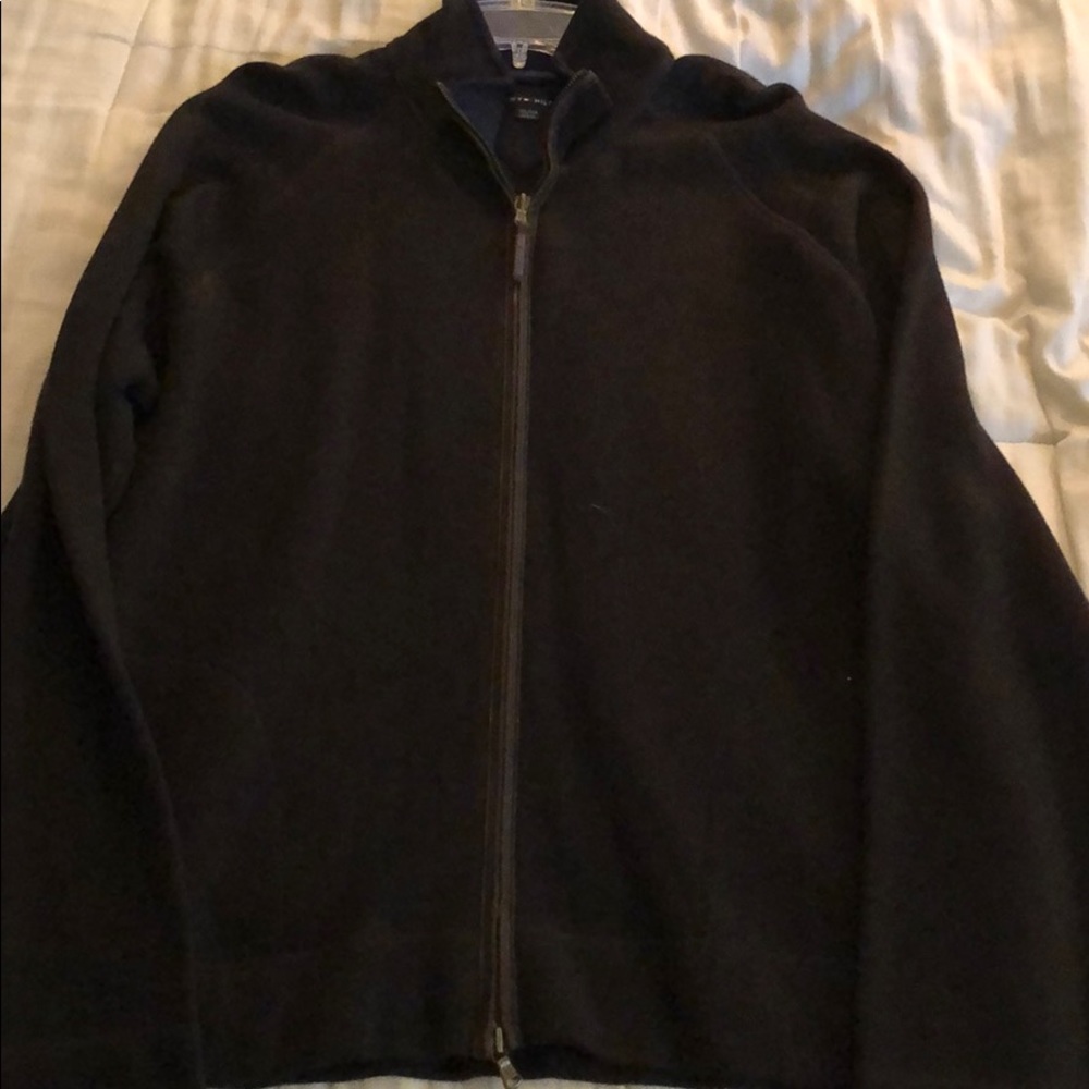 🚨3/20 - Mens XXL Tommy Hilfiger pullover